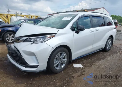 2023 Toyota Sienna 25Th Anniversary Edition z USA, uszkodzony, nr VIN 5TDCSKFC1PS079366